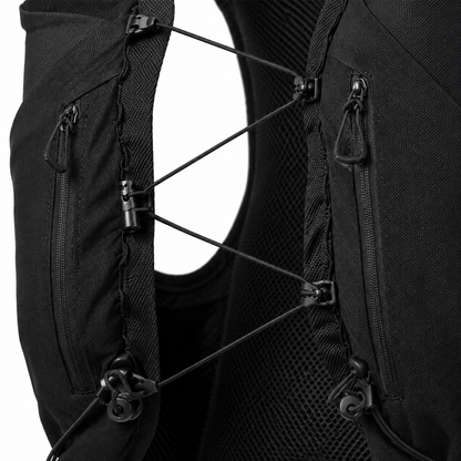 Elastic bounce-free front cinch detail